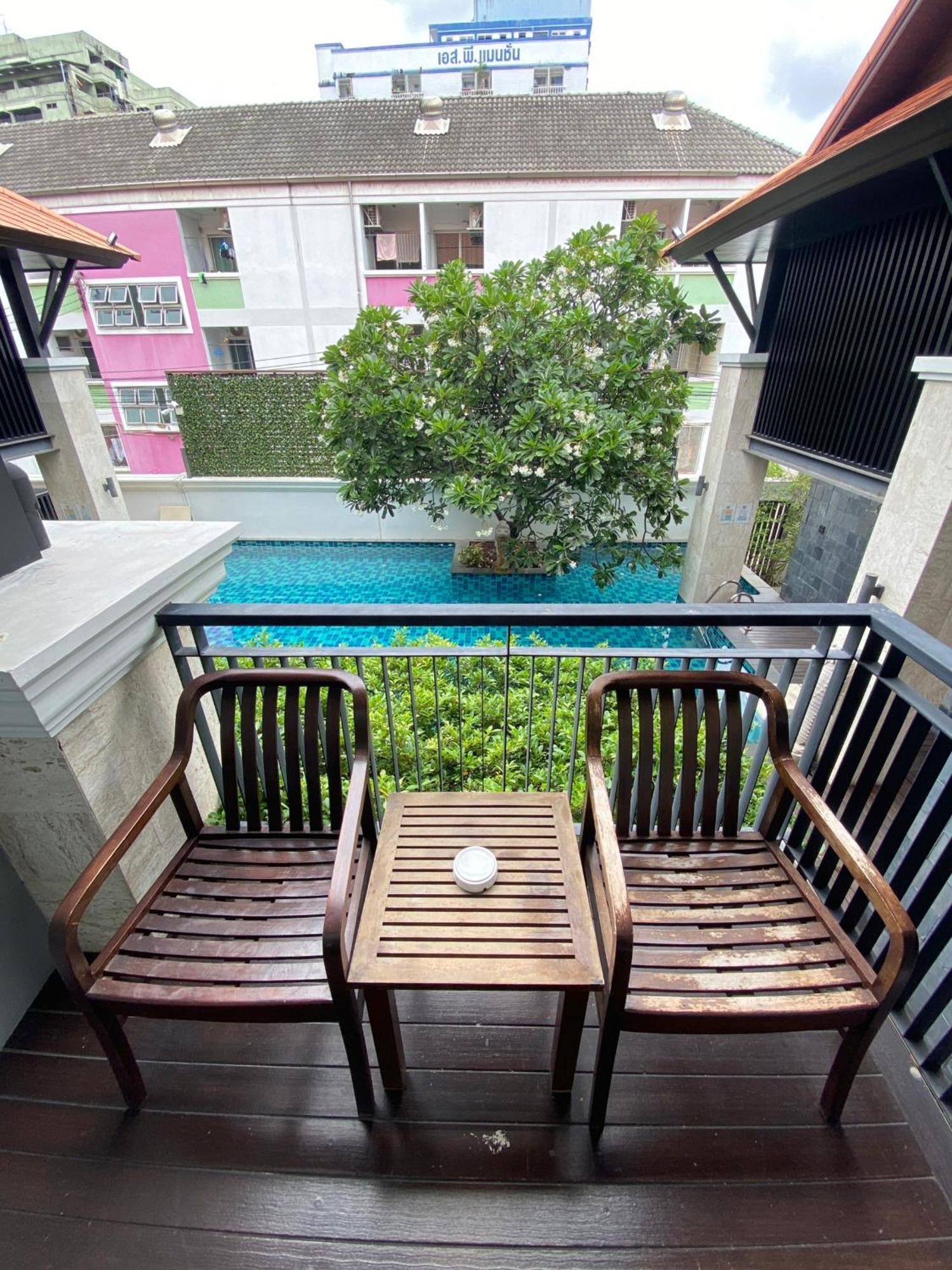 Yotaka Bangkok Hotel Exterior foto